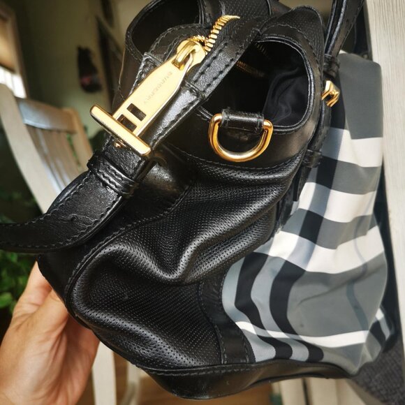 Burberry Zip Tote - Picture 10 of 13